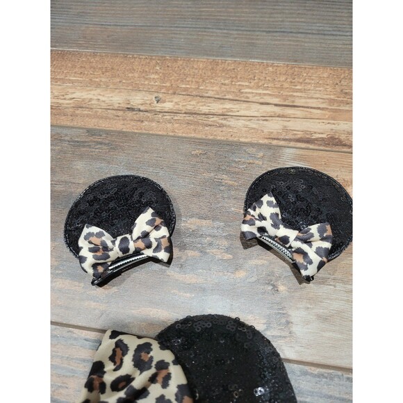 Leopard mouse ears set with bows clips and more! - Picture 4 of 12
